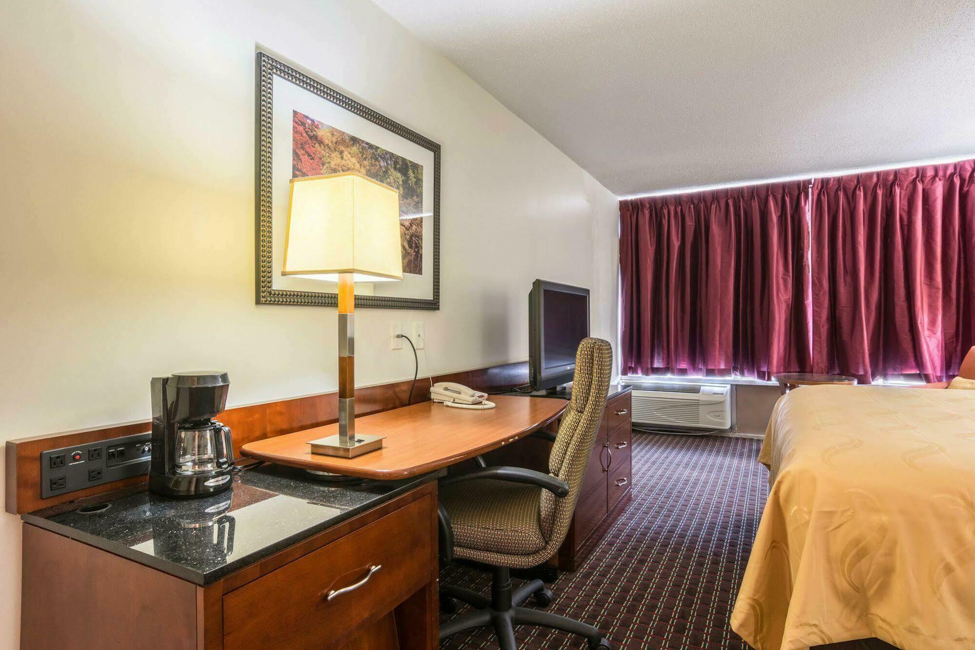 Days Inn By Wyndham Hartsfield Jackson Atlanta Airport West College Park Exteriör bild